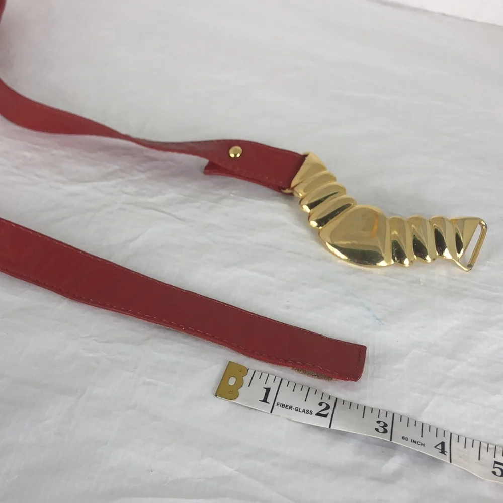 Alexis Kirk Red Leather Gold Tone Buckle Belt - Picture 9 of 9